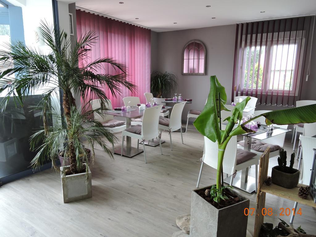 Le Foron Hotel