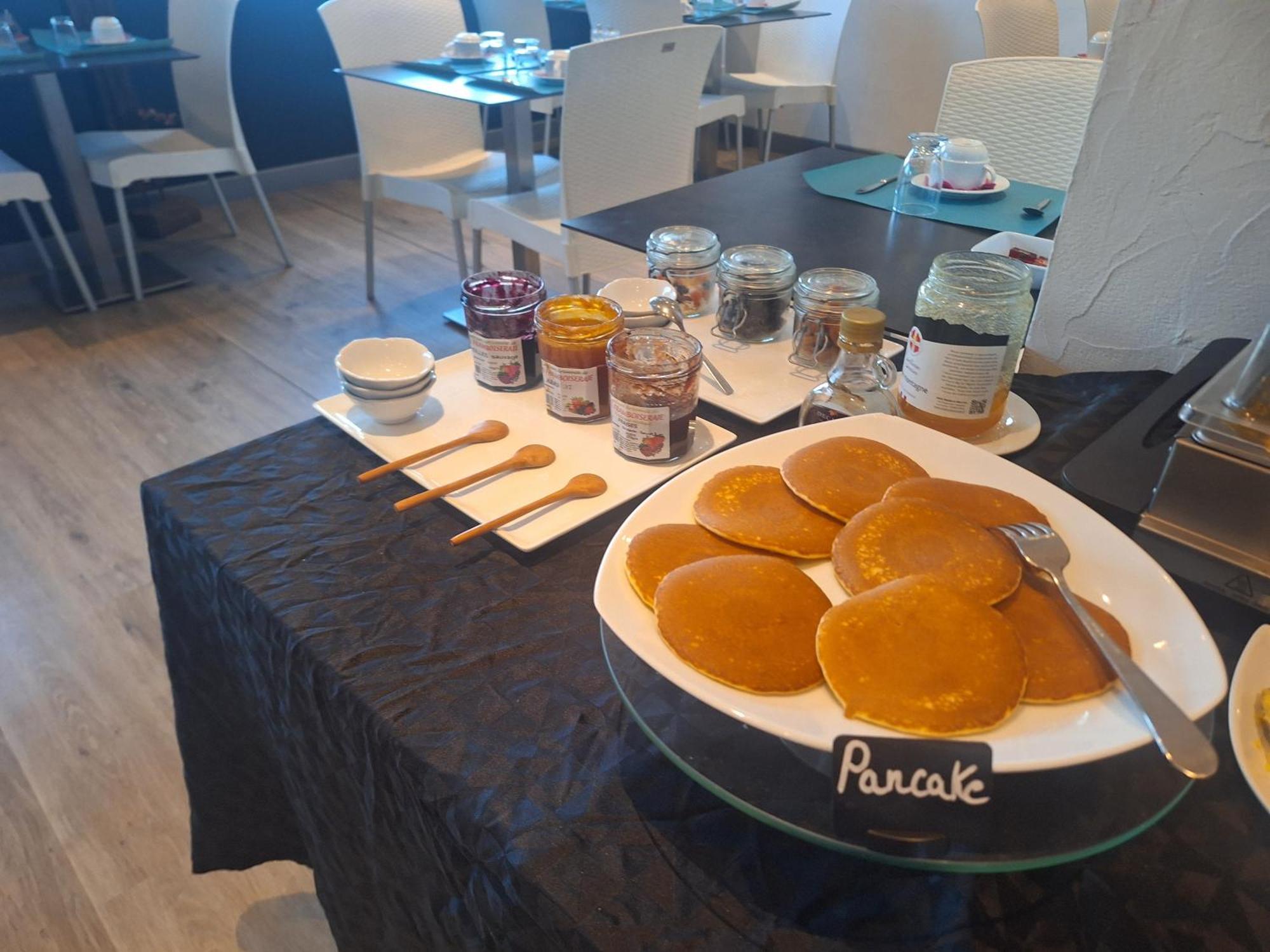 Le Foron Hotel