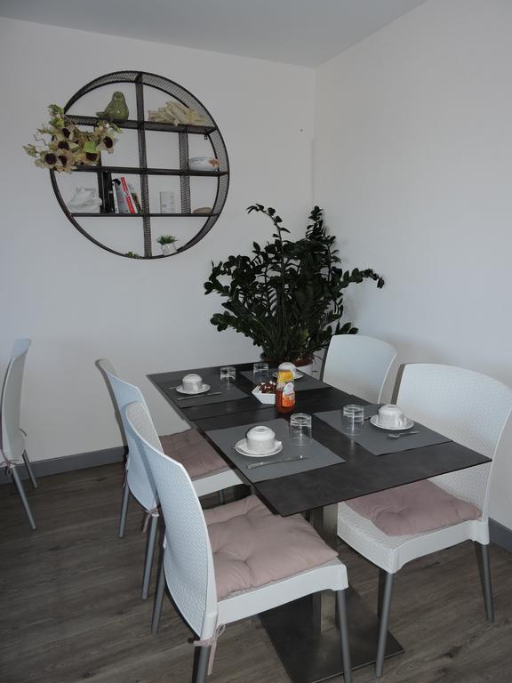 Le Foron 3*
