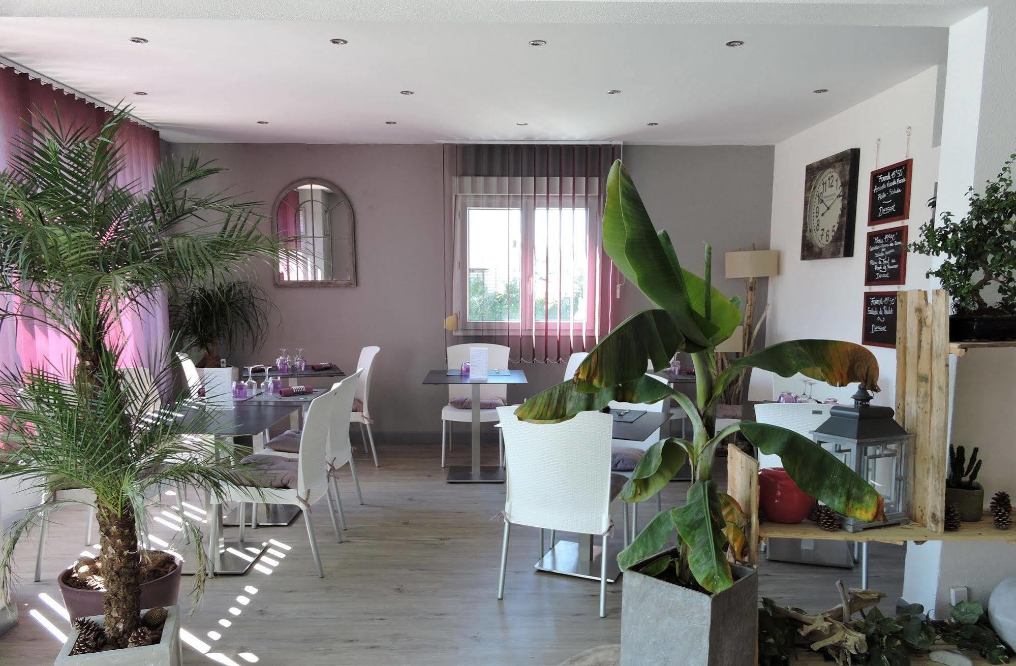 Le Foron Hotel